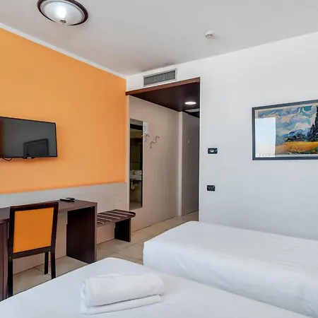 Отель B&B Hotel Settimo Torinese