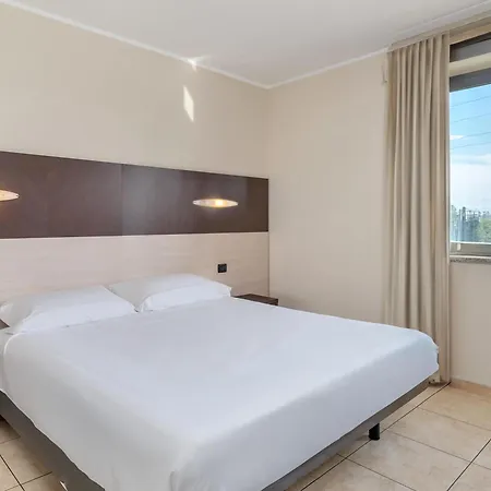 Отель B&B Hotel Settimo Torinese 3*