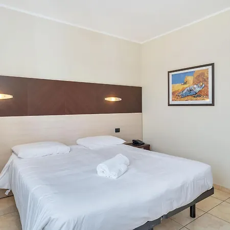 호텔 B&B Hotel Settimo Torinese