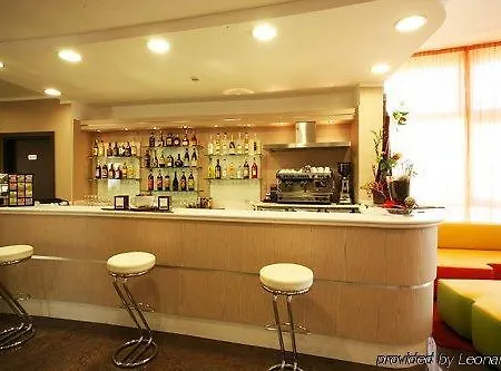 Отель B&B Hotel Settimo Torinese Сеттимо-Торинезе