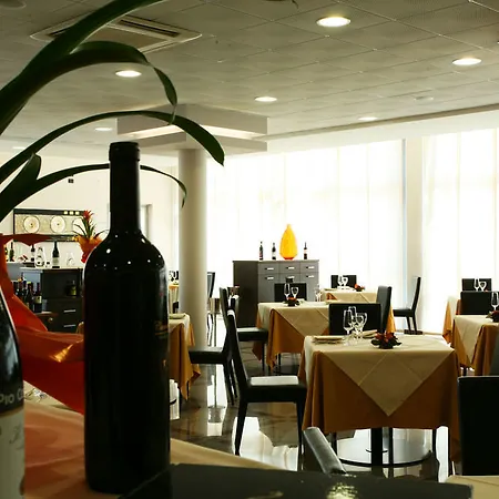 Отель B&B Hotel Settimo Torinese Сеттимо-Торинезе