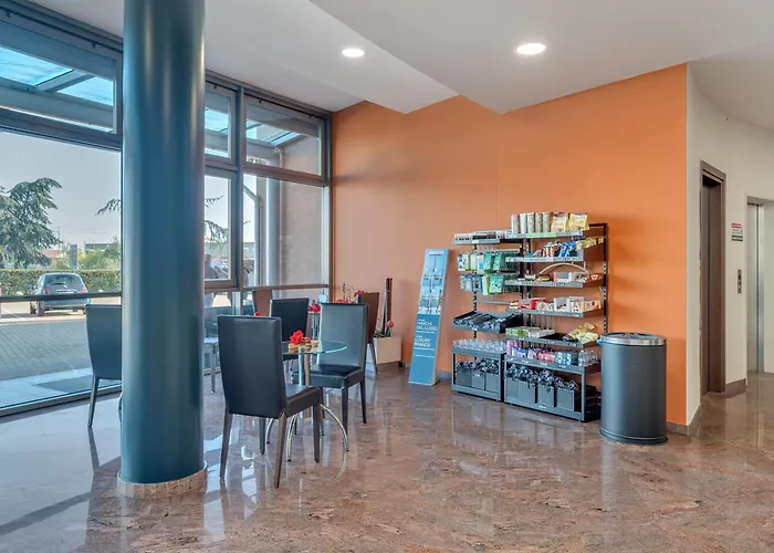 Hotell B&B Hotel Settimo Torinese