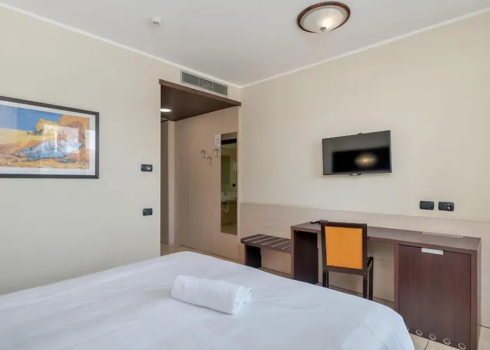 Hotel B&B Hotel Settimo Torinese 3*